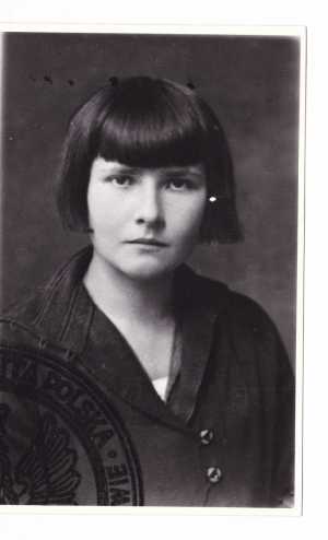 Maria Jarema, fotografia maturalna 1928. Z archiwum Aleksandra Filipowicza